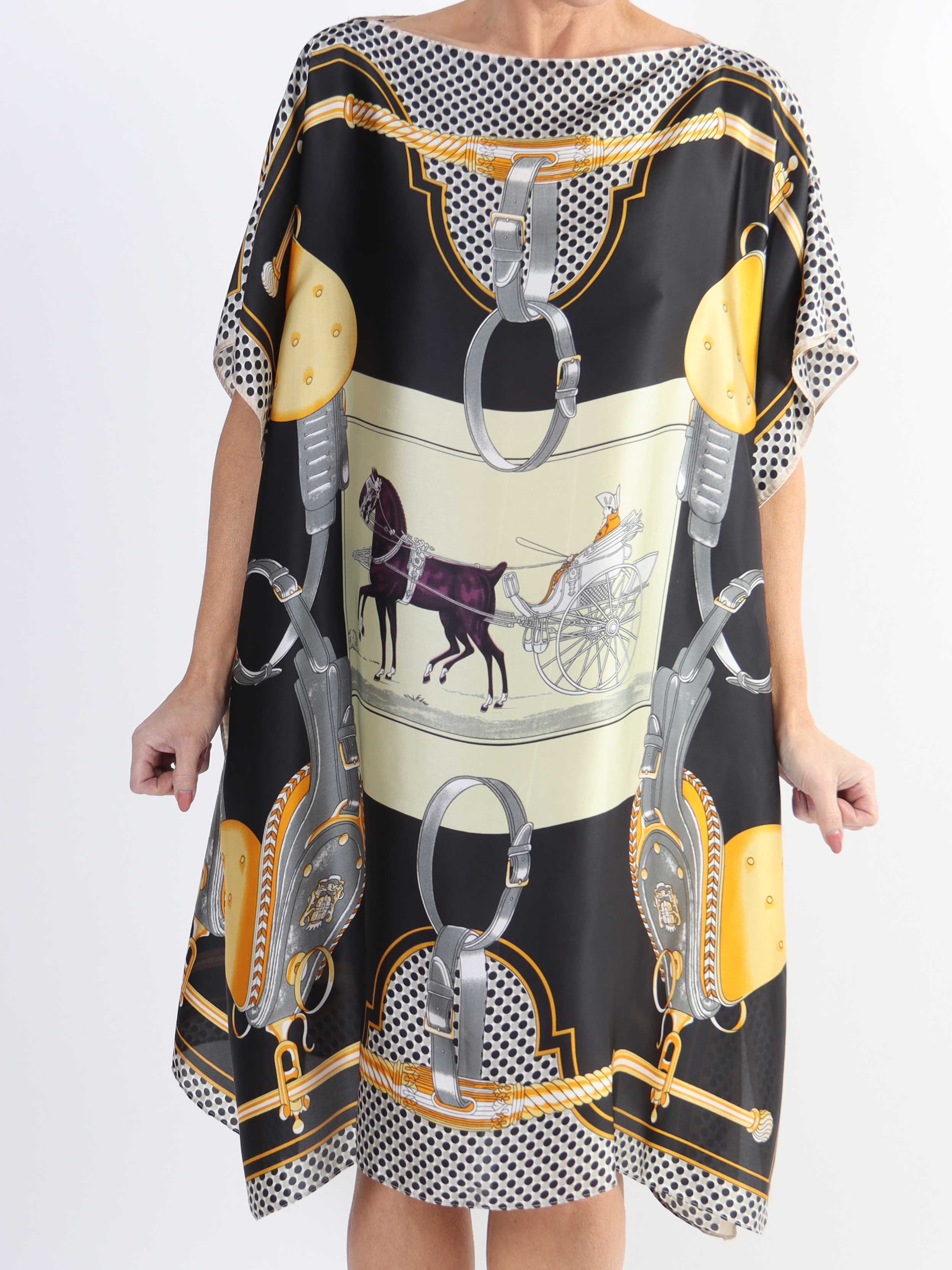 Emily - Let og luftig plus size tunika i viskose og silke